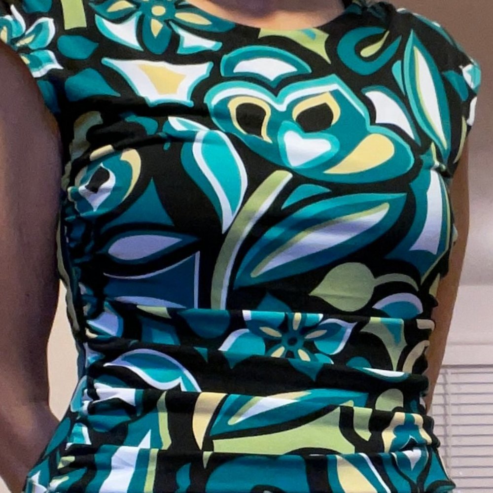 EnFocus hourglass green dress size 12